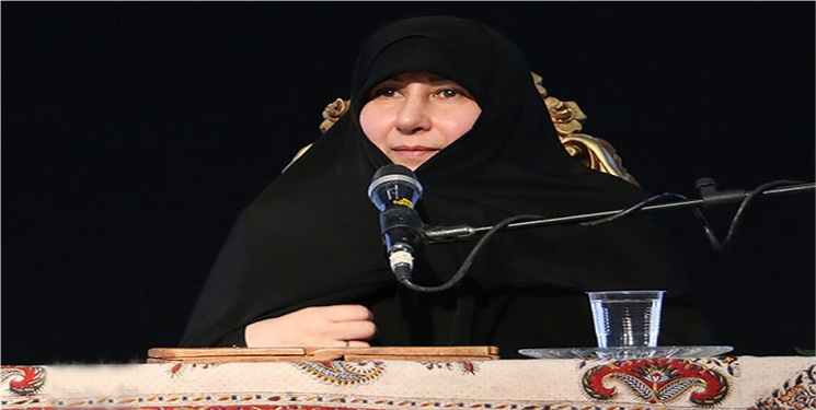 دبیر ستاد زن و خانواده حوزه های علمیه نسبت به آینده خانواده در ایران هشدار داد