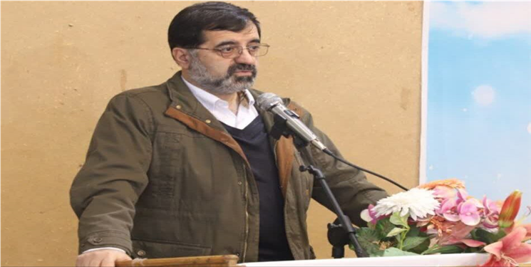 استاندار: فرودگاه قم به شبکه ریلی متصل خواهد بود