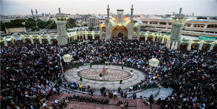 جشن و شادی در سالروز میلاد پیامبر رحمت و مهربانی در قم