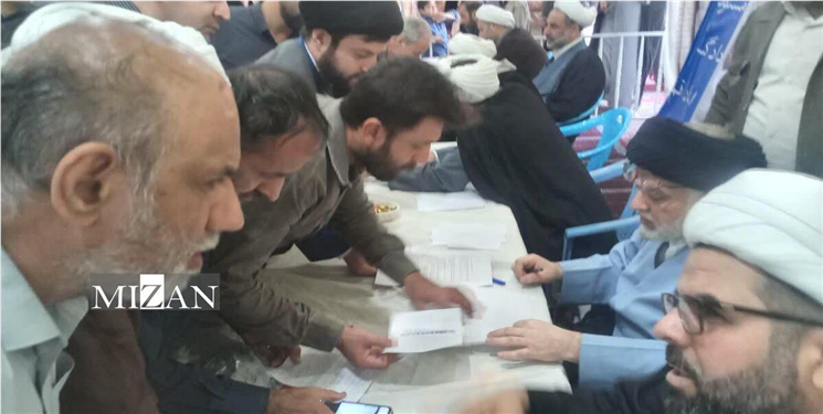 میز خدمت قضایی با حضور مسئولین دادگستری استان قم برگزار شد