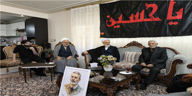 تصاویر/ دیدار آیت‌الله اعرافی با خانواده سپهبد شهید سیدعبدالرحیم موسوی
