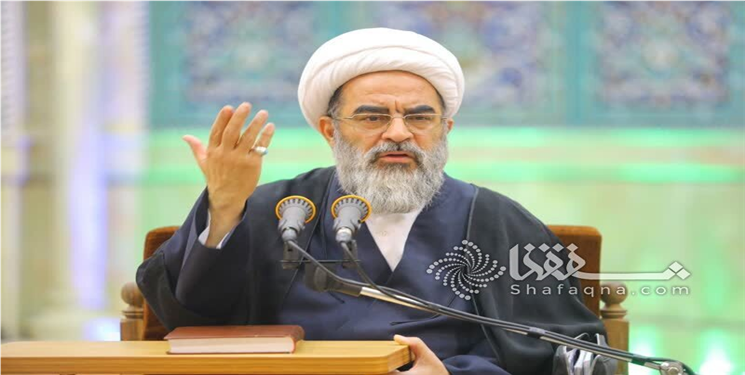 آیت الله فاضل لنکرانی: همه ارکان جامعه به قرآن عمل کنند