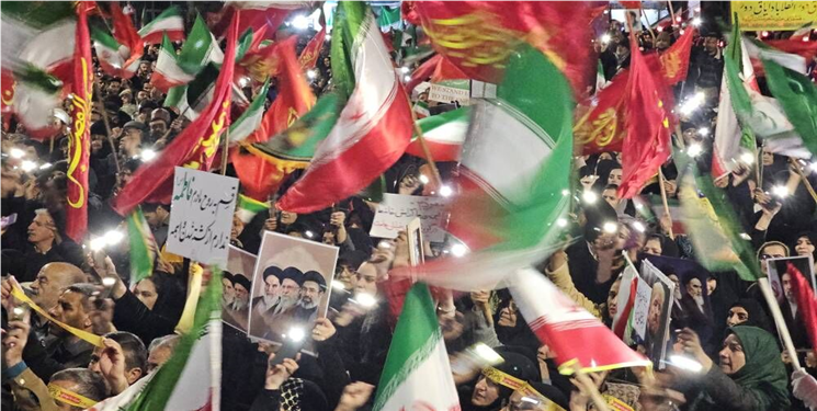 استاد دانشگاه: منطق دینی ما در دفاع، مقید به اخلاق و قواعد بین‌المللی است