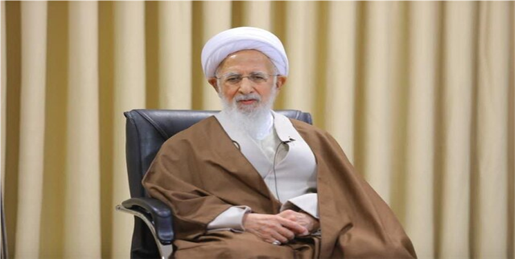آیت‌الله جوادی آملی: مردم حاضر در صحنه، فرشتگان زمین‌اند