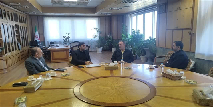 توجه ویژه استاندار قم به توسعه فرهنگ کتاب و کتابخوانی  