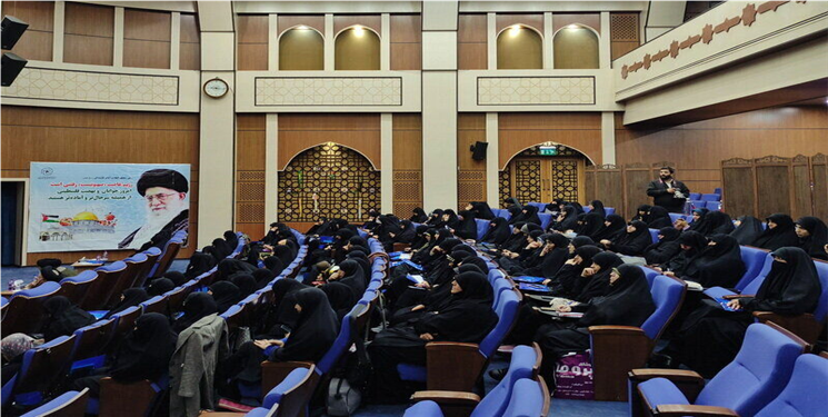 در دفاع از ولایت نه می‌ترسیم نه تردید می‌کنیم